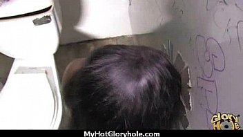 Ebony backs her booty all the way to the gloryhole 17