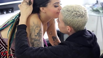 Novinha chupando meu pau