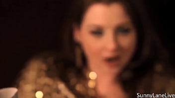 Nice close up shoots of bootylicious sunny lane dildo fucking herself