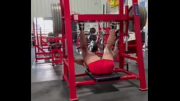 Happy flex friday at least 50% pain or i’m not interested 100% simone steele remember the name