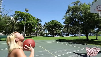 Horny pawg nina kayy gets pussy rammed she takes enzo's bbc