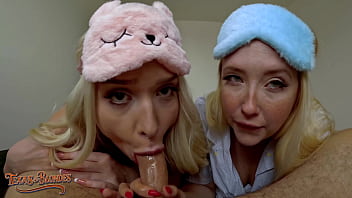 Blonde babes samantha rone & vera jarw eat cz muse's huge cock