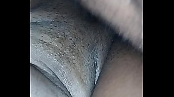 Enfiou a mão dentro de mim e ainda quis gozar dentro