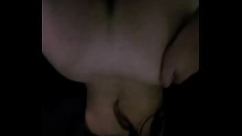 Comendo essa putinha de 4 me dá muito tesão