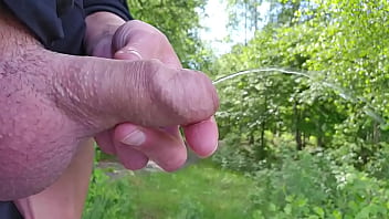 I like hold his dick when pee and make wet my hands and i play with foreskinpee03654593 communitypee peepissplay girls