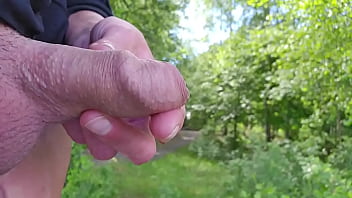 I like hold his dick when pee and make wet my hands and i play with foreskinpee03654593 communitypee peepissplay girls