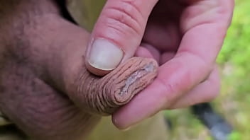 I like hold his dick when pee and make wet my hands and i play with foreskinpee03654593 communitypee peepissplay girls