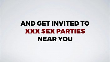 Bathtime for this milf anal wash