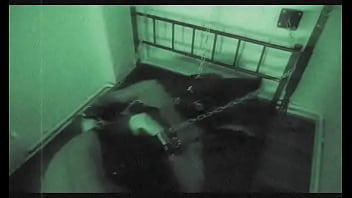 Have you ever been put to sleep in latex and chains #24 7 #latex #chains #sleepinlatex #prisoncell #fullrubber #heavyru