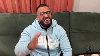 Trailer a poderosa sentada