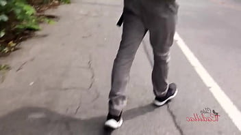 Dei uma carona e fui comida no meio do mato