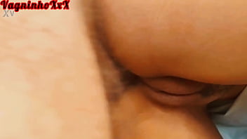 The hot boss was all naughty and gave her ass to the country caretaker in the middle of the farm until she got a nice cumshot on her ass vagninho and vivi capetinha