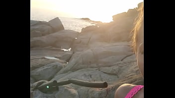 Une partie de pêche s annoncé un show au bord de la mer humm quelle bonne