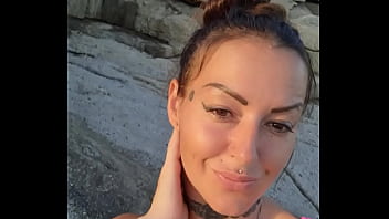 Une partie de pêche s annoncé un show au bord de la mer humm quelle bonne