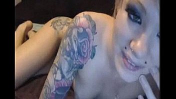 Nice amateur webcam girl plays with her holes