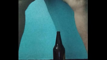 I masturbate richly with a bottle my rich vaginal juices