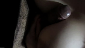 Chupando una rica verga