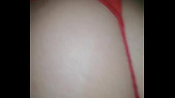 Mira que delicia de mujer con tremendo culo