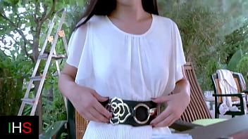 Girl with light skin fucks intensely and enjoys like crazy