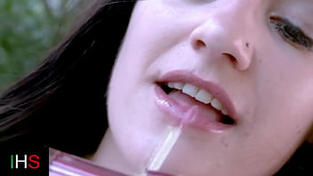 Girl with light skin fucks intensely and enjoys like crazy