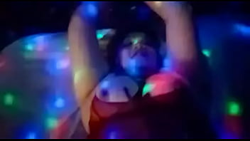 Estrenando mi babydoll con luces y una tremenda cogida