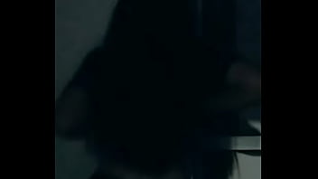 Safadinha de 18 você gozaria para mim