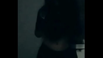 Safadinha de 18 você gozaria para mim