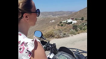 Hello la team allez on est parti pour la suite de mes aventures à mykonos de