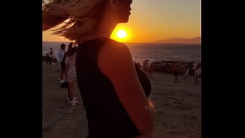 Hello la team allez on est parti pour la suite de mes aventures à mykonos de