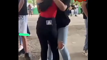 Bisneras moviéndose