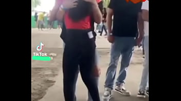 Bisneras moviéndose