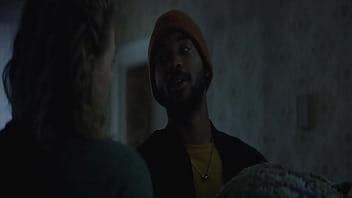 Chloë grace moretz embarazada sexy en película