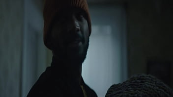 Chloë grace moretz embarazada sexy en película