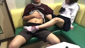 円をする若い女の体を存分に楽しみながら最後は思いっきり中に発射しました