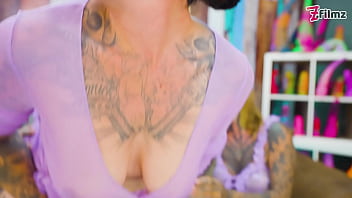 Lesbian orgy anal and squirt tattooed girls fuck each other holes and lick tehre cunts atm gapes squirting