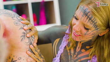 Lesbian orgy anal and squirt tattooed girls fuck each other holes and lick tehre cunts atm gapes squirting