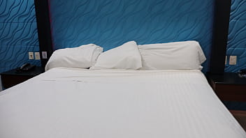 Arreglando mi cama con lenceria sexy try on haul probando lenceria wet vs dry hacer la cama