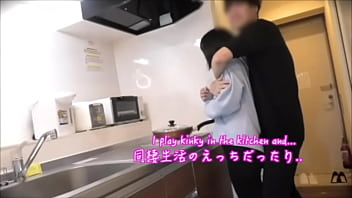 1人カラオケ来たら、おちんちんみたいなイカの臭いがして、おちんちんを想像してしまい興奮してカラオケでオナニーしちゃいました