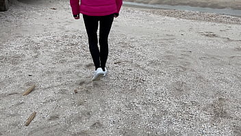 Stepmom on the beach pees and shows her ass