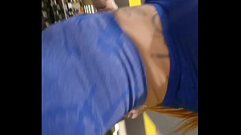 Tu as envie de voir mes fesses squatter abonné toi j aime les mecs qui s