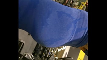 Tu as envie de voir mes fesses squatter abonné toi j aime les mecs qui s