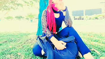 Le doy dinero y ella me da sexo anal