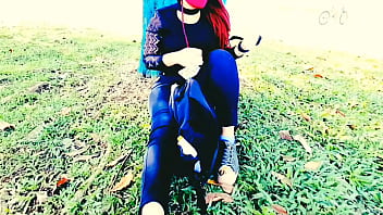 Le doy dinero y ella me da sexo anal