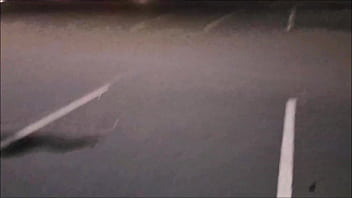 Darkchocolatebarbie and bf have an outside quickie while walking to get food