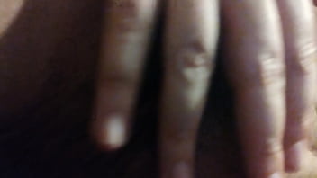 Me masturbo en el baño de visita