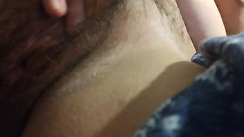 Me masturbo en el baño de visita