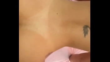 Só quem já sentiu essa rebolada sabe como ela é viciante e sabe como eu sou uma boa putinha vídeo c