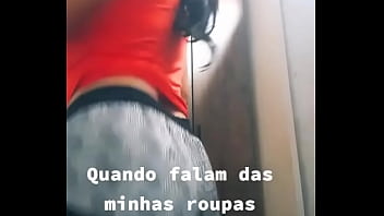Shortinho apregado no cuzinho