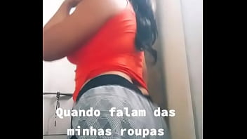 Shortinho apregado no cuzinho
