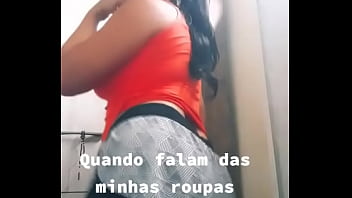 Shortinho apregado no cuzinho